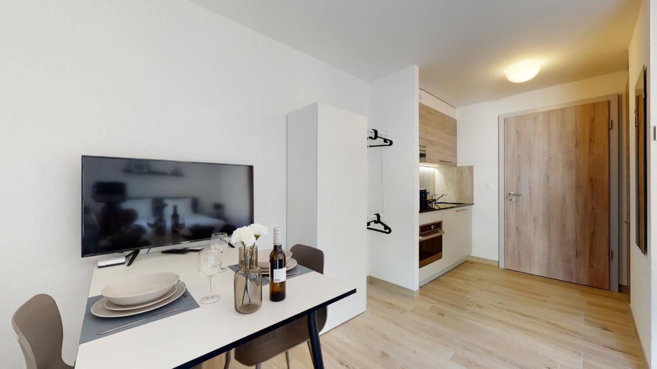Nonanteneuf Appart Hotel Aigle - Contactless Check-In Exteriör bild