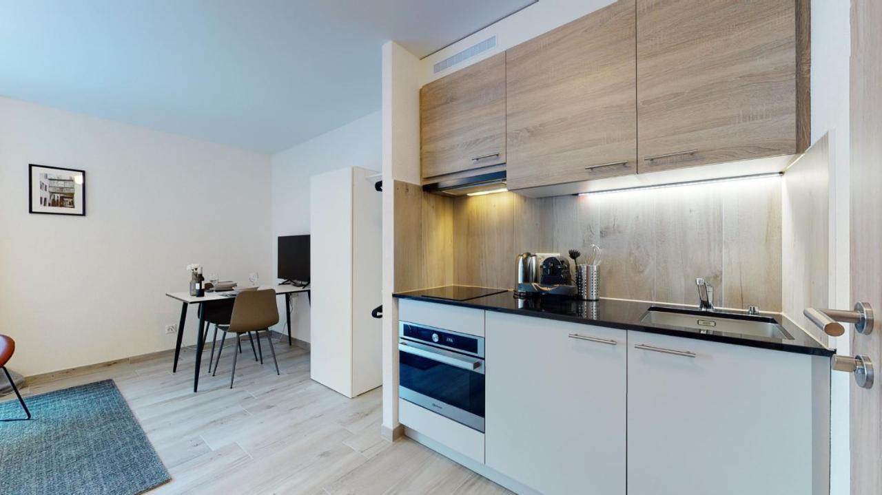 Nonanteneuf Appart Hotel Aigle - Contactless Check-In Exteriör bild