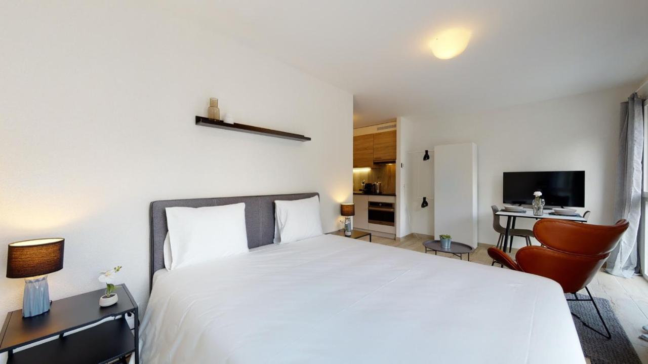 Nonanteneuf Appart Hotel Aigle - Contactless Check-In Exteriör bild